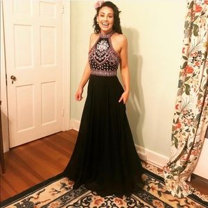 Navy blue size 4 halter dress w/ embroidery $50